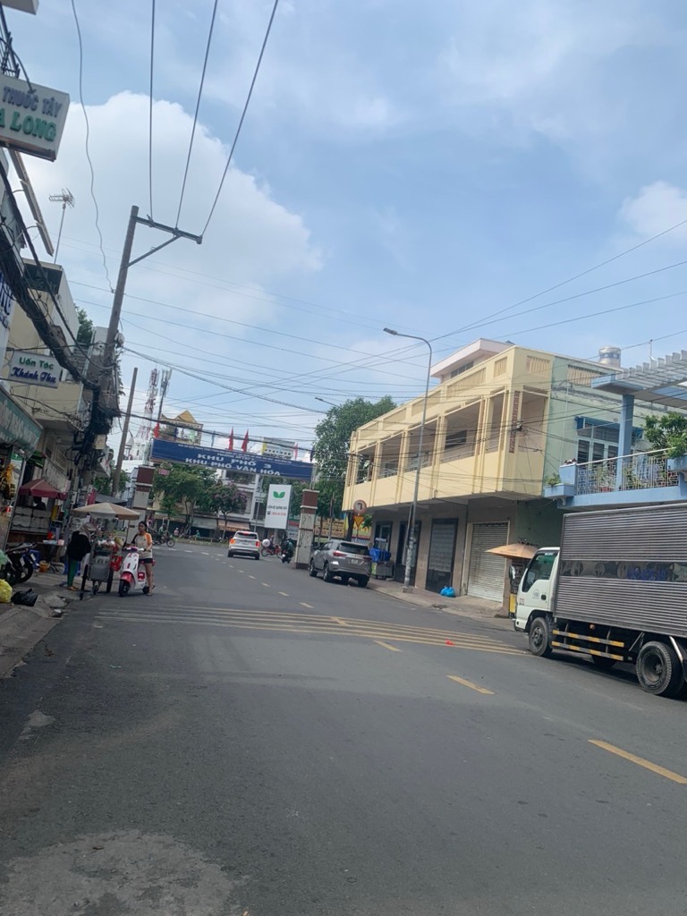 Bán Nhà Nguyễn Thức Đường, Phường An Lạc A, Quận Bình Tân.DT 40m2 x 3 tầng (4 x 10). Giá 4.2 tỷ TL.