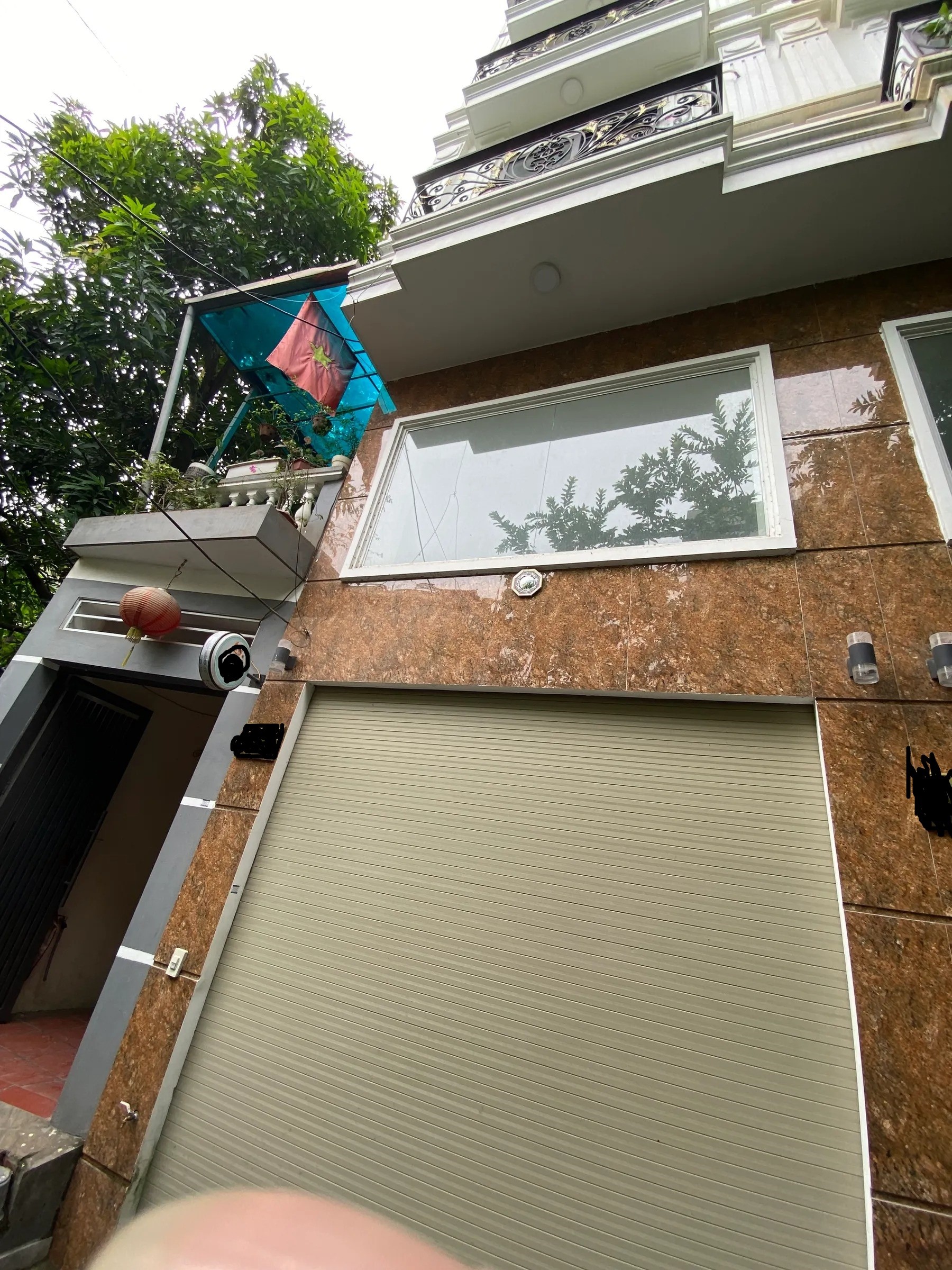 Bán căn mặt ngõ Hồng Tiến 42m2 6 tầng 10.85 tỷ , ô chờ thang máy, gara ô tô