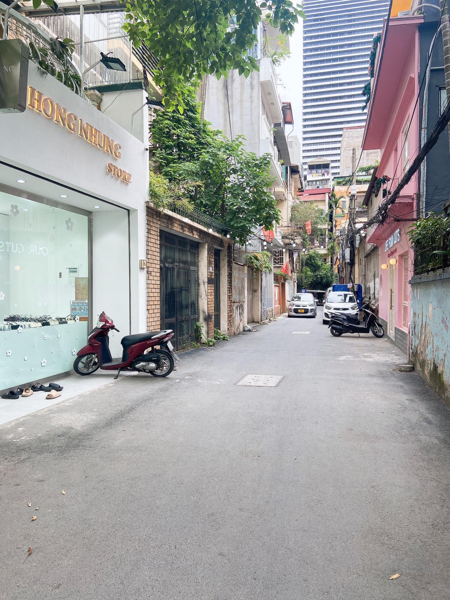 MẶT PHỐ THUỴ KHUÊ, GẦN BÁCH THẢO, HỒ TÂY, LĂNG BÁC - ĐOẠN 2 CHIỀU Ô TÔ - 69M2 5T MT 4M CÓ Ô CHỜ THANG MÁY GIÁ CỰC TỐT