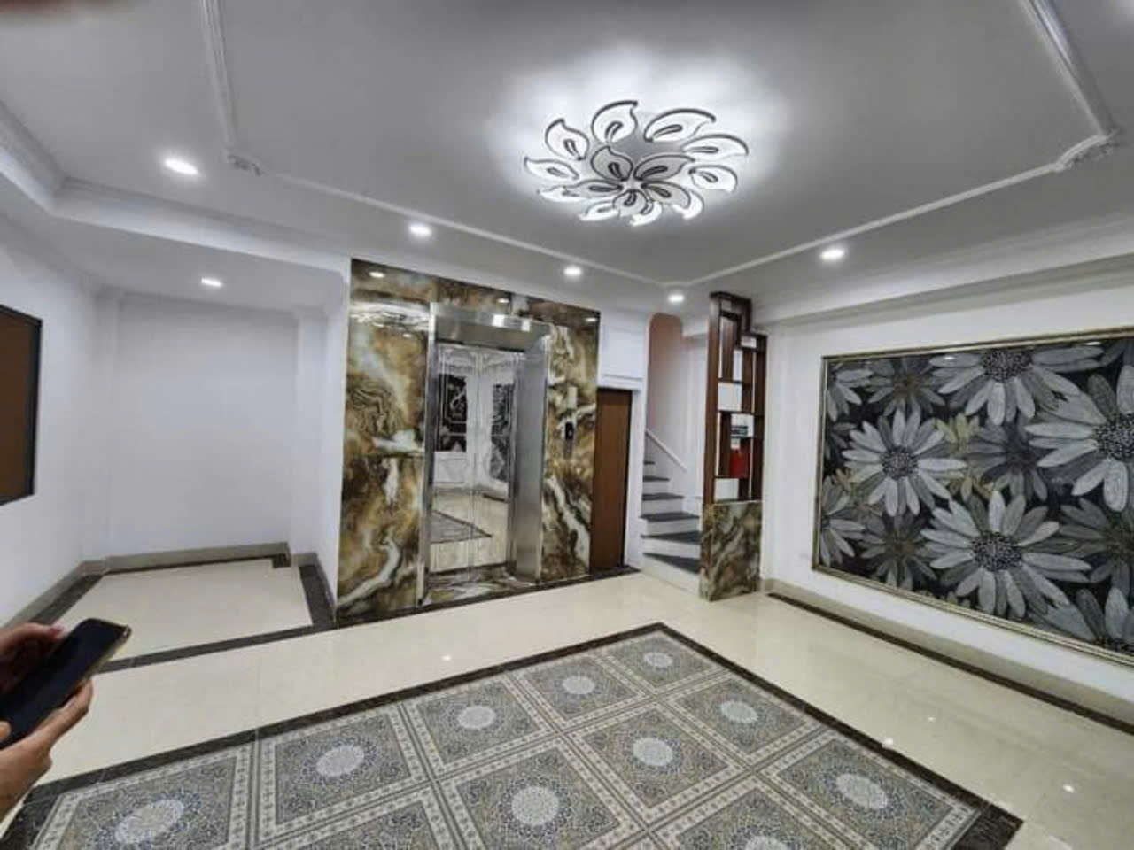 Bán nhà Trần Phú Mỗ Lao phân lô, ô tô gần, thang máy 38mx5T hơn 7 tỷ