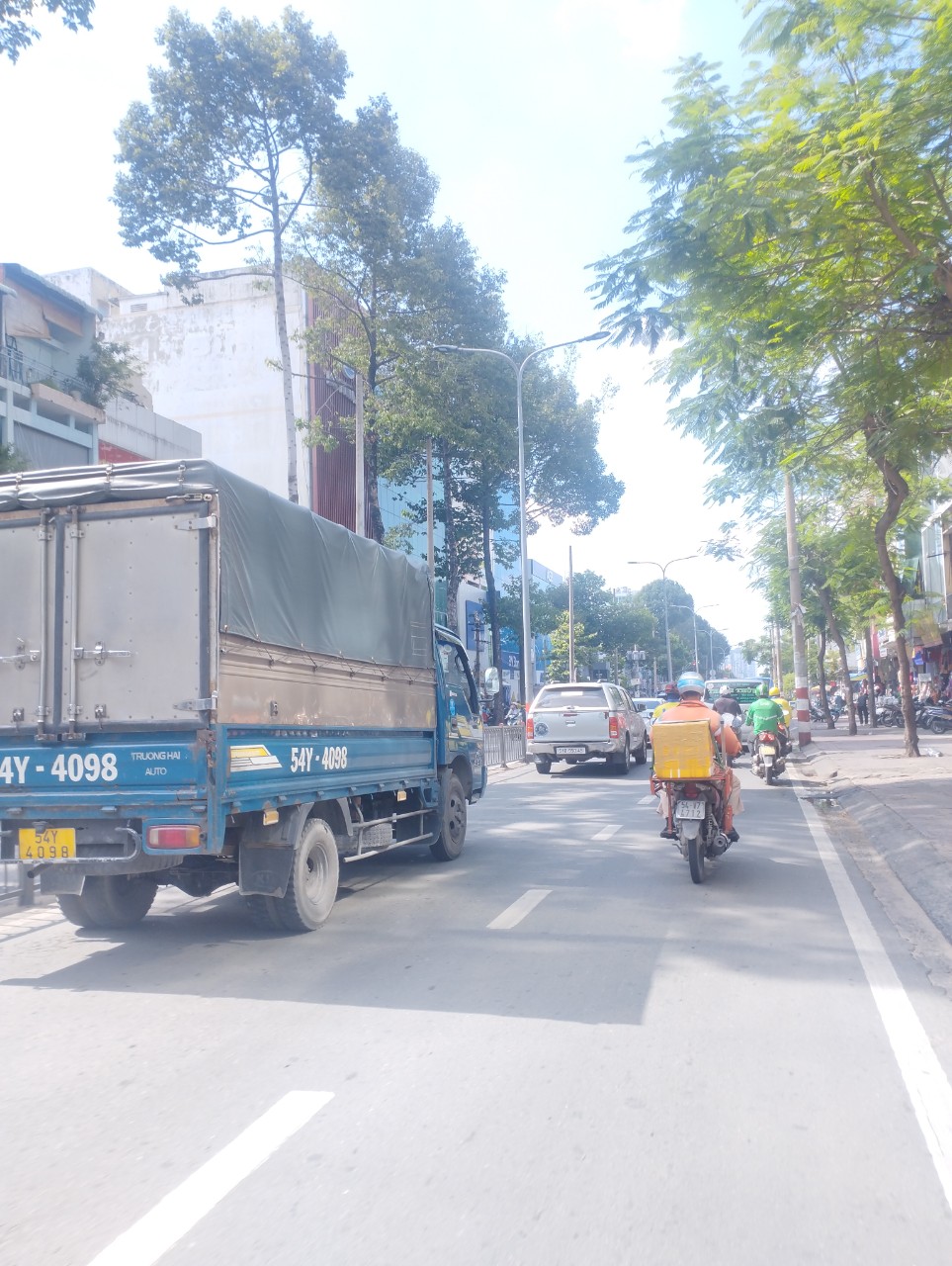 Ngộp Lý Thường Kiệt - Giáp Quận 10 - 65m2 - 5 tầng - HXH sát Mặt Tiền