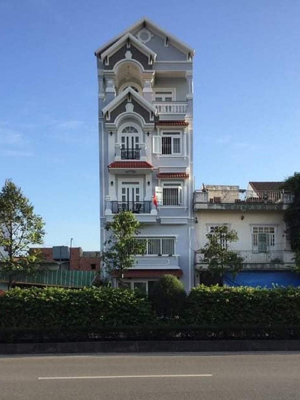 Giảm 1.5 tỷ Nhà MT Hà Huy Giáp Q12, 83m2, 1 lửng, 3 lầu, 3PN, 6x14m, Đ.24m chỉ 1x tỷ