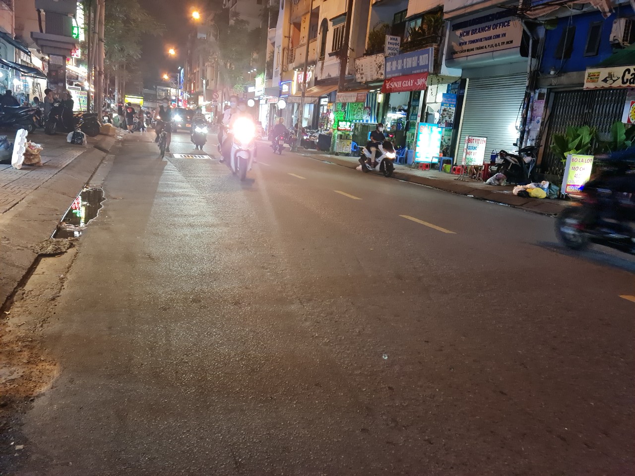 Bán Nhà 2 MẶT TIỀN đường Tô Hiến Thành,Q.10,DT:160m,KC: 2 lầu,Giá:40 tỷ