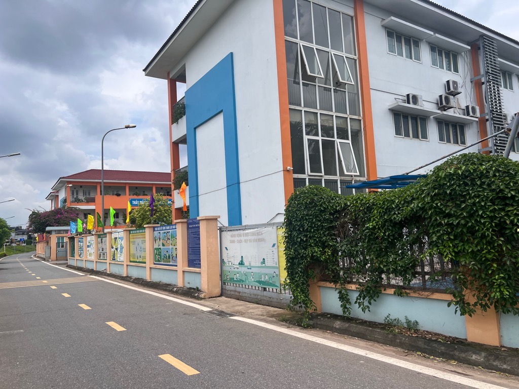 PHỐ NGỌC THUỴ 800 M2 MT45 GIÁ 50 TỶ, VỈA HÈ, KINH DOANH, LO GÓC