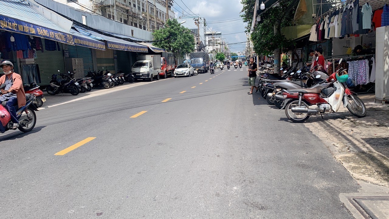 Ngộp Mật Tiền Lê Minh Xuân - Chợ Tân Bình 30m2 - 4 tầng BTCT