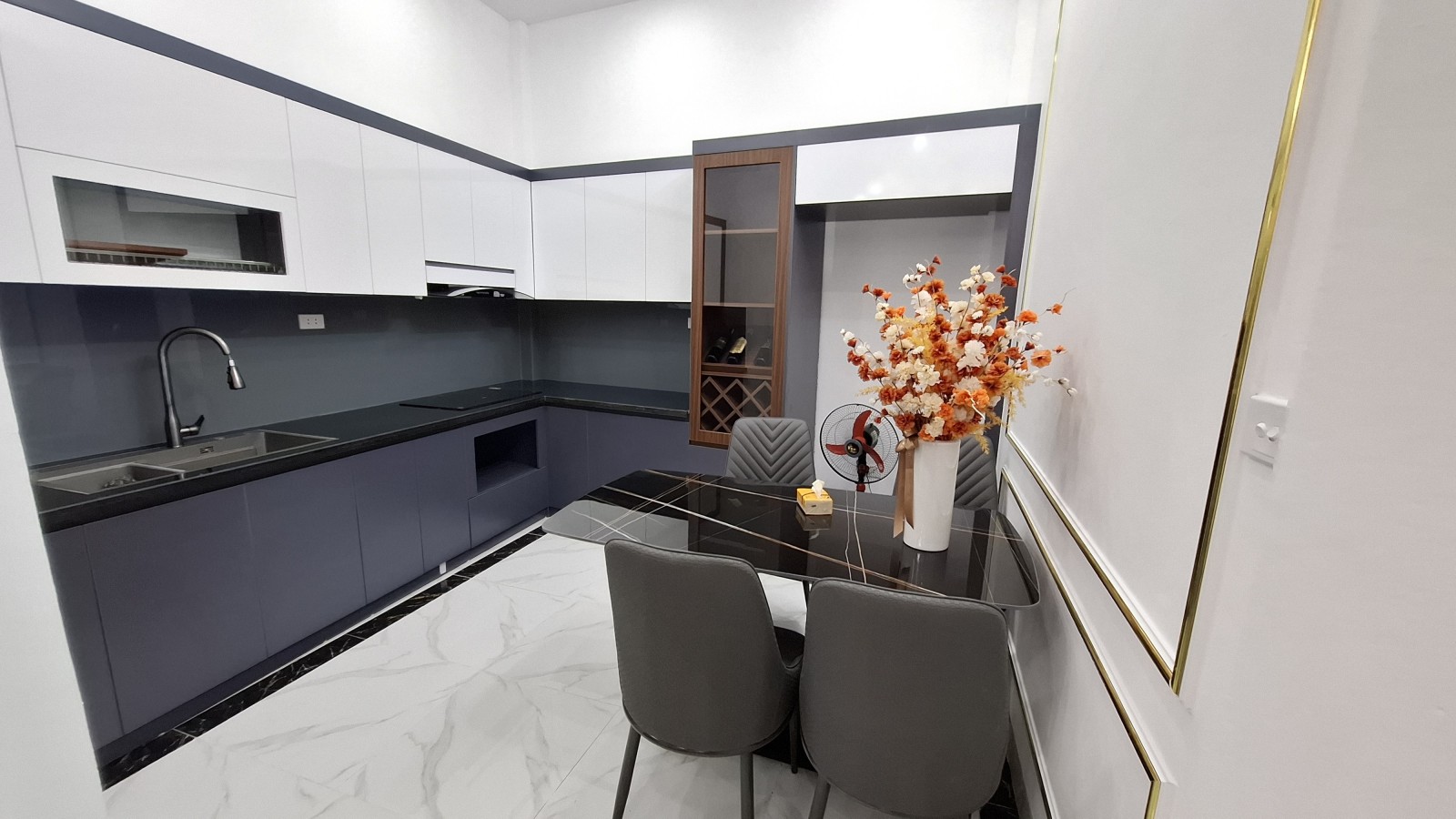 Ngõ thẳng tắp, Thông, Nhà Đẹp ở luôn, bán nhà Hồ Đắc Di-0946383428