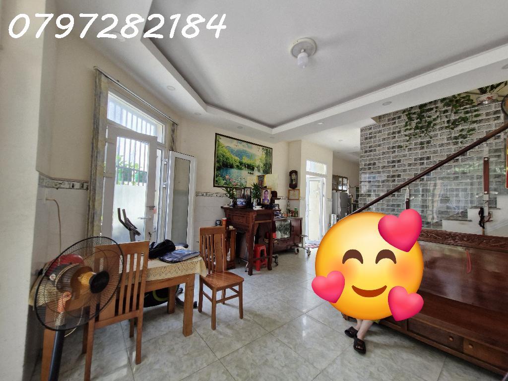 CHỈ CÒN 1 CĂN DUY NHẤT PHƯỜNG LONG TRƯỜNG GIÁ VÔ CÙNG HỢP LÝ GIÁ NHỈNH 4X TỶ