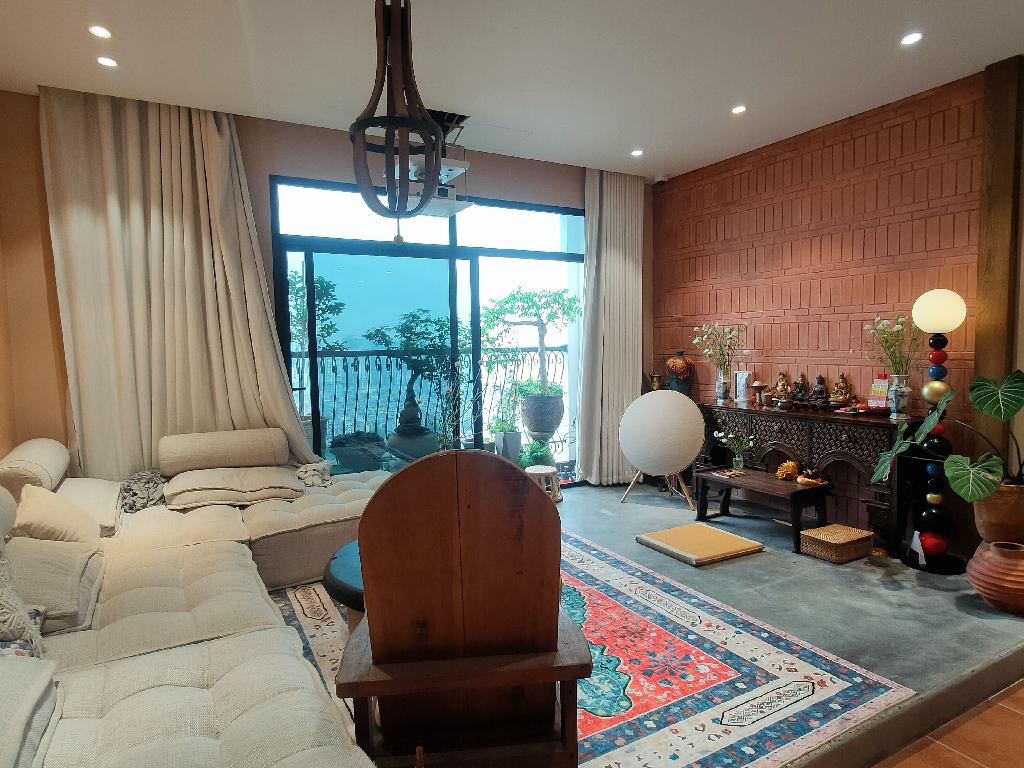 Bán chung cư Huỳnh Thúc Kháng 136.8m², 16 tỷ - Nội thất xịn xò, ở ngay.