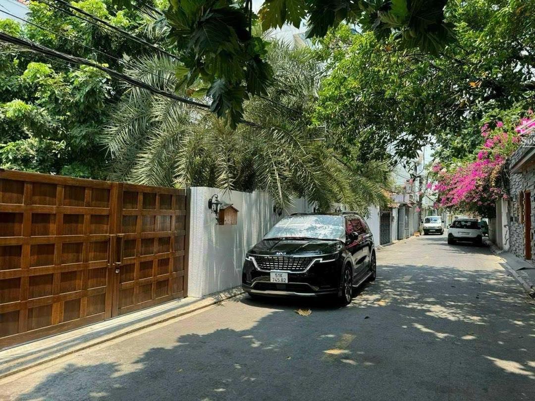 Bán Nhà Gần HXH Quận 10 - Ngã 7 Lý Thái Tổ - 5,x Tỷ - Nhà Đẹp Lung Linh