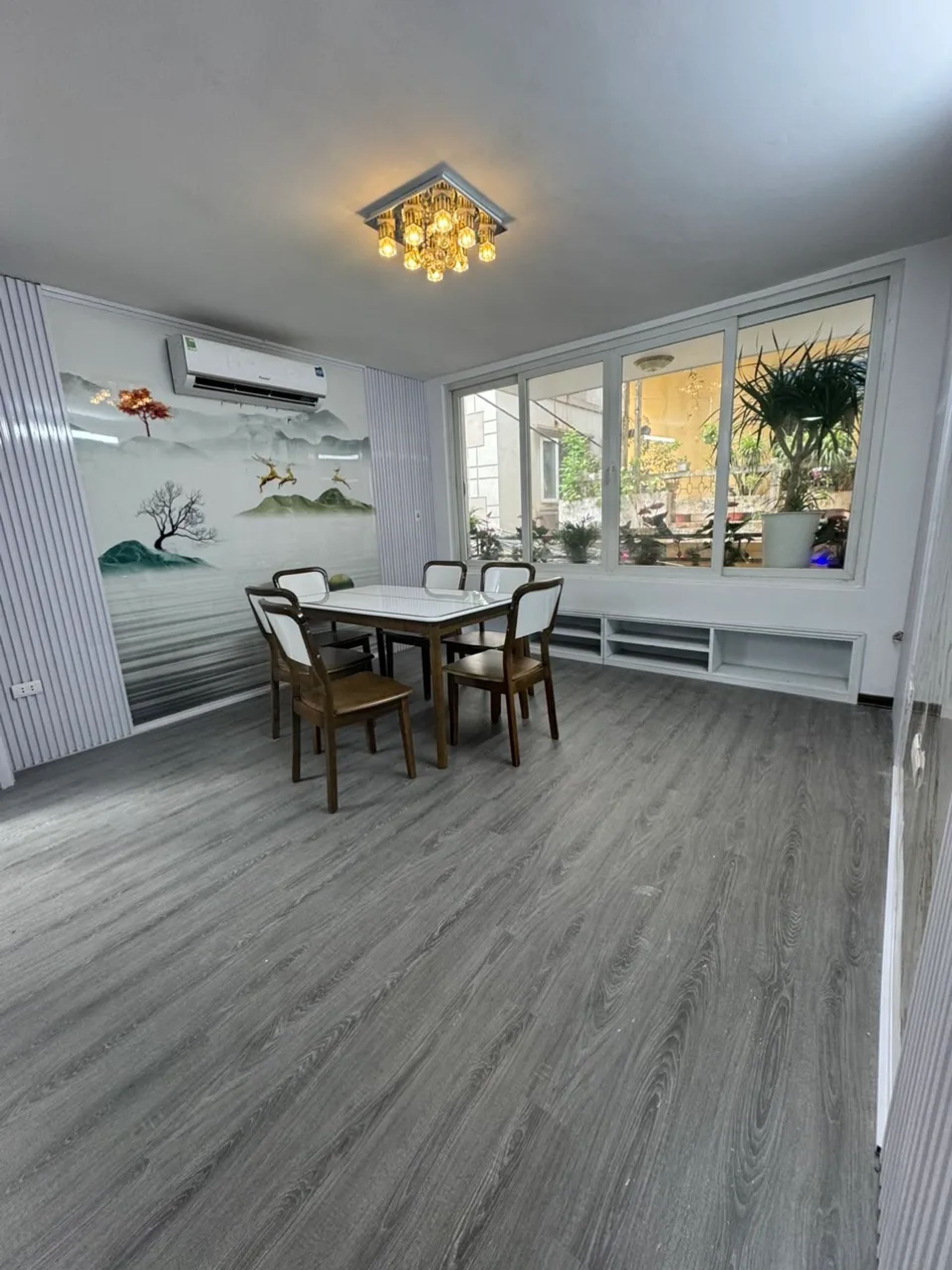 Bán Nhà Tây Sơn. Đống Đa. Lô Góc. Ô Tô. DT 45m2. MT 4m. 5 Tầng. Giá 13,88 Tỷ.