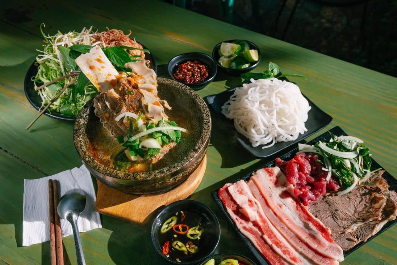 NHÀ HÀNG ẨM THỰC TÂY NGUYÊN - SỐ 1 NGUYỄN ĐÌNH CHIỂU, PHƯỜNG 9, TP ĐÀ LẠT