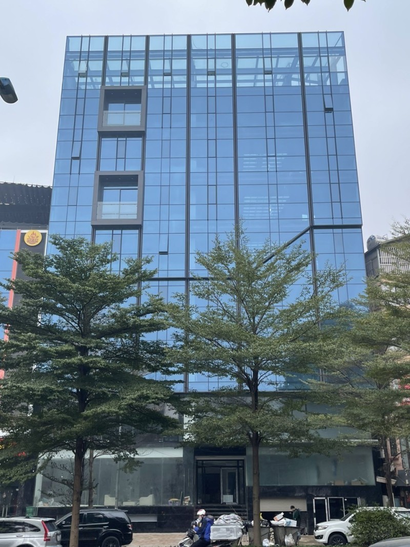 Bán Toà nhà Đường Láng, Đống Đa. 242m; 12 tầng; MT 28m; giá 220 tỷ