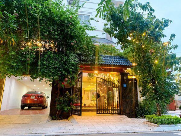 BIỆT THỰ TRẦN BÌNH – CẦU GIẤY 106m2 – 4T –MT 6.6m – VỈA HÈ-Ô TÔ TRÁNH DỪNG ĐỖ- THANG MÁY –GIÁ CHÀO 25.8 TỶ