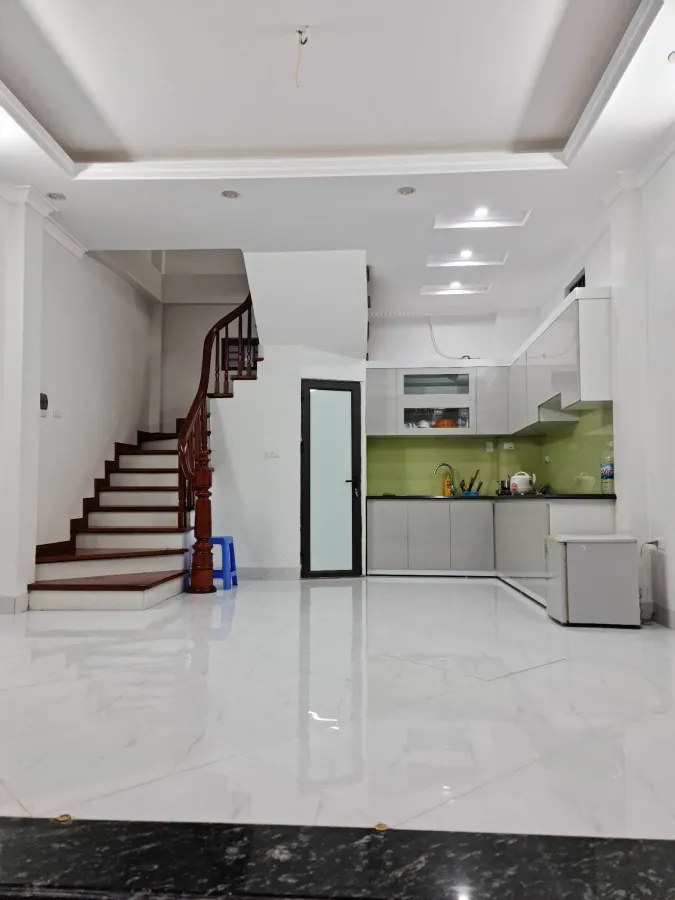 Nhà Kim Ngưu 37m2x5tầng, Mt 5.8m, Ôto đõ trước cửa, Giá 7.4tỷ