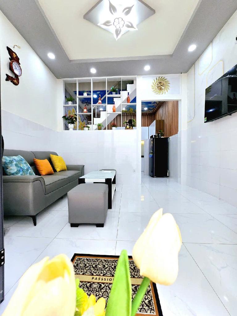 GẦN BẾN XE Q.8- Đ. TẠ QUANG BỬU, P.5 ,nhà mới 28m2 chỉ 3ty290