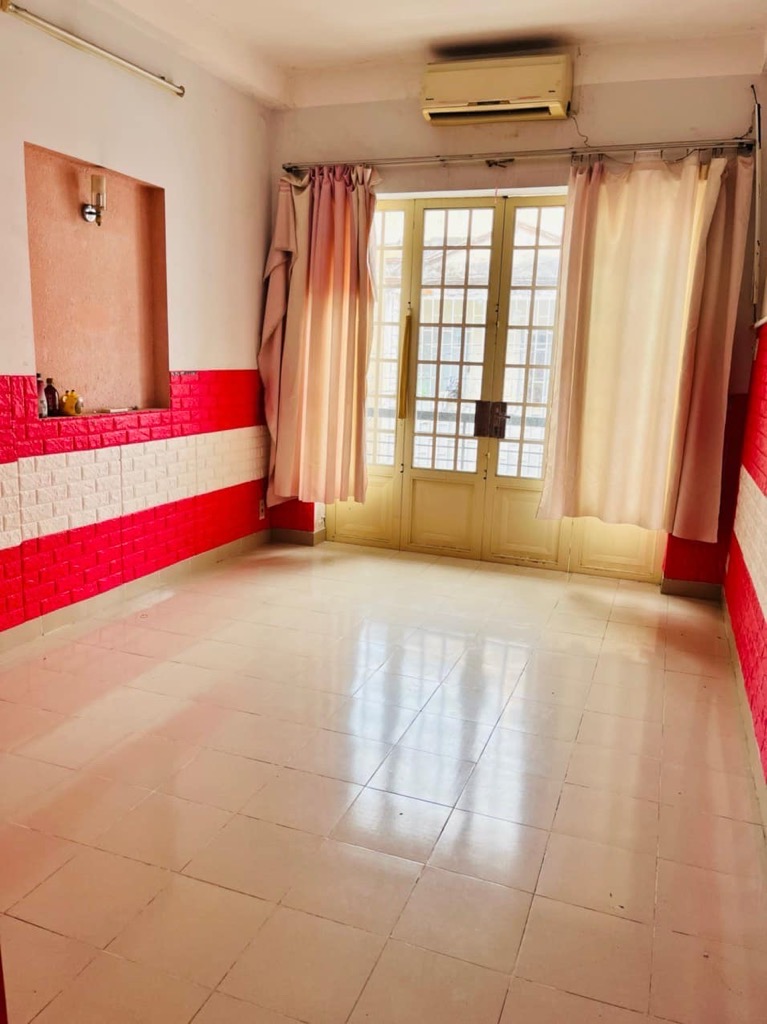 Nhà Bán Phú Nhuận Hẻm 76/ Phan Tây Hồ - 66m2 - 3 tầng xây BtCT - 4 PN , 4 WC