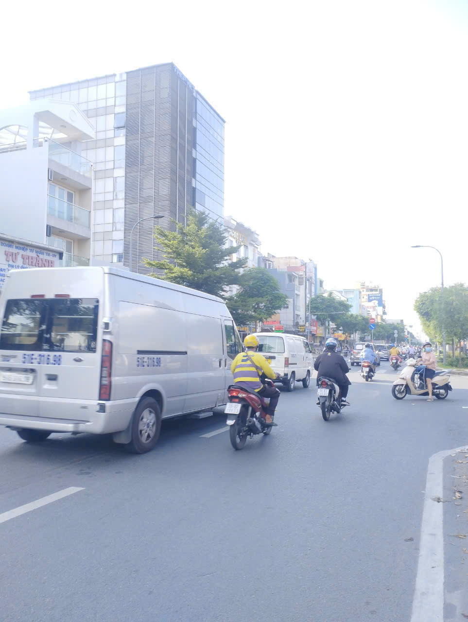 Ngộp MT Hẻm Lý Thường Kiệt - Chợ Tân Bình 30m2 - 4 tầng BTCT