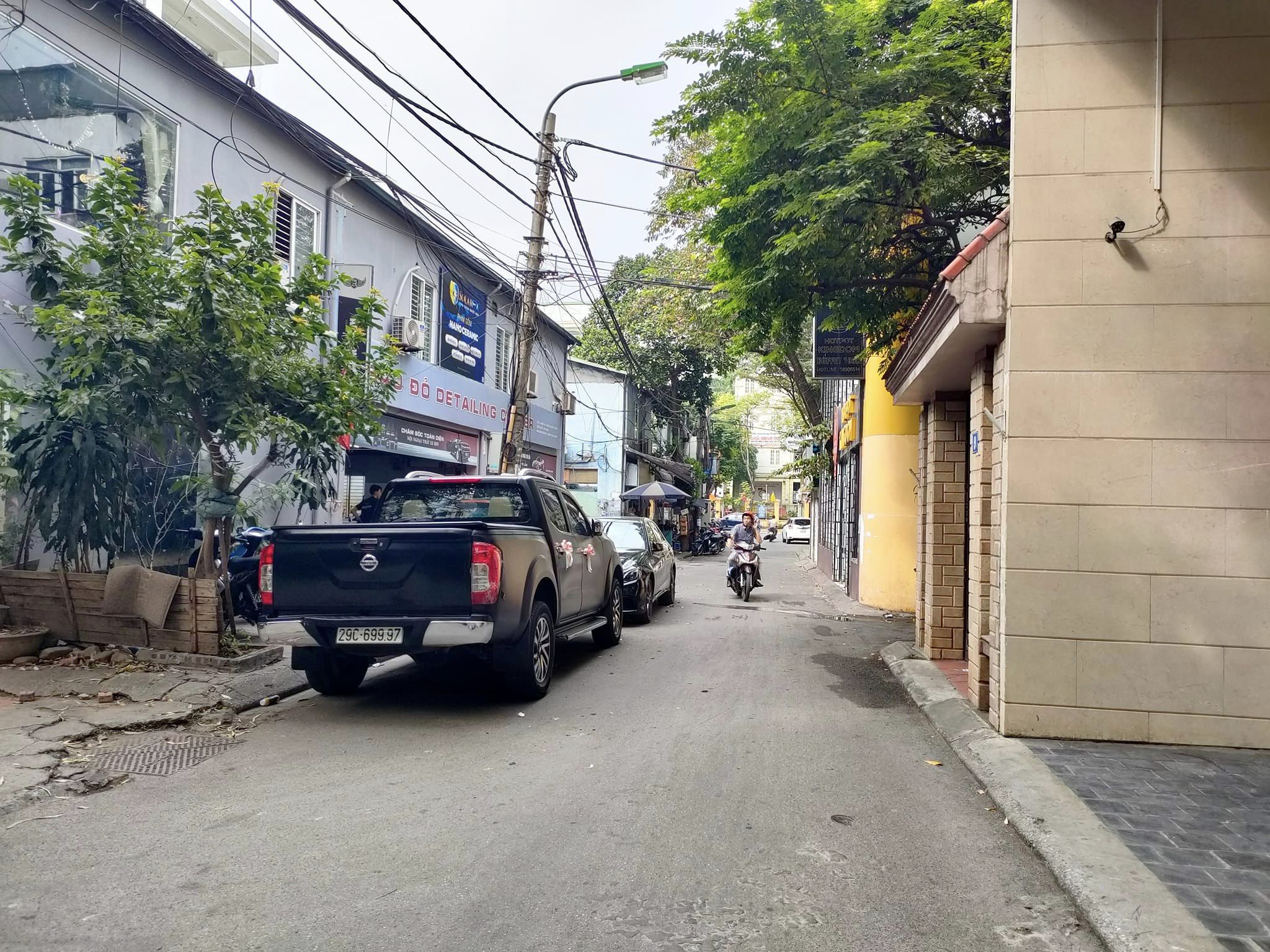 Bán nhà mặt tiền 5.5m ngõ 37 Trần Quôc Hoàn ô tô kinh doanh 15 tỷ.