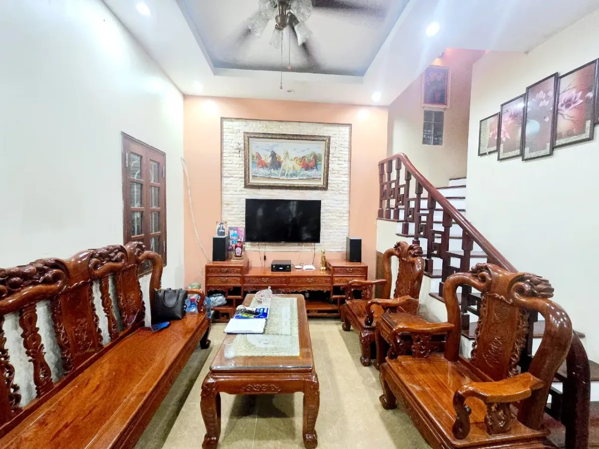 Nhà ngõ to phố Kim Ngưu, Q Hai Bà Trưng, 50m2, 4 tầng, MT 6m5, Giá 9ty8