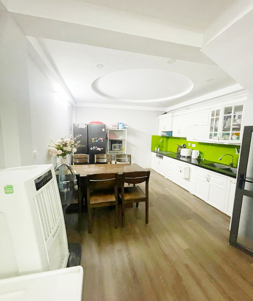 Bán nhà Yên Bình 36m2 5 tầng,Hàng xóm KĐT Văn Quán, ô tô 10m 6,75 tỷ.