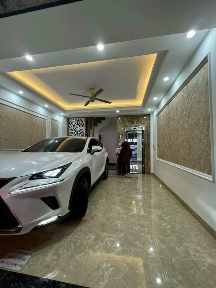 Bán nhà phân lô Vĩnh Phúc, Ba Đình, thang máy, ô tô vào nhà, ngõ thông, ô bàn cờ. Giá 11.7 tỷ