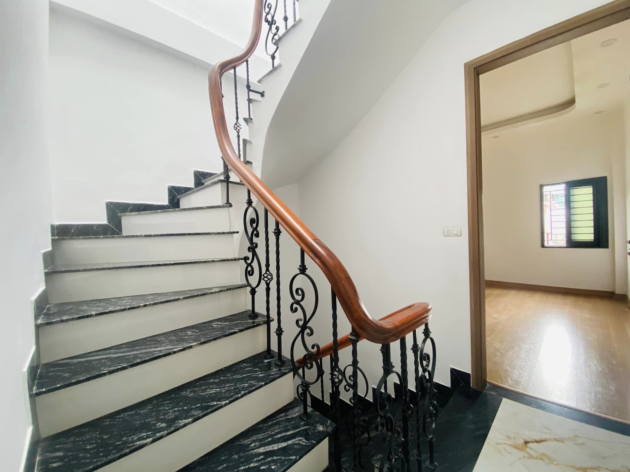 NHÀ ĐẸP, NHỈNH 6.XX TỶ - 2 MẶT THOÁNG - NGÕ RỘNG