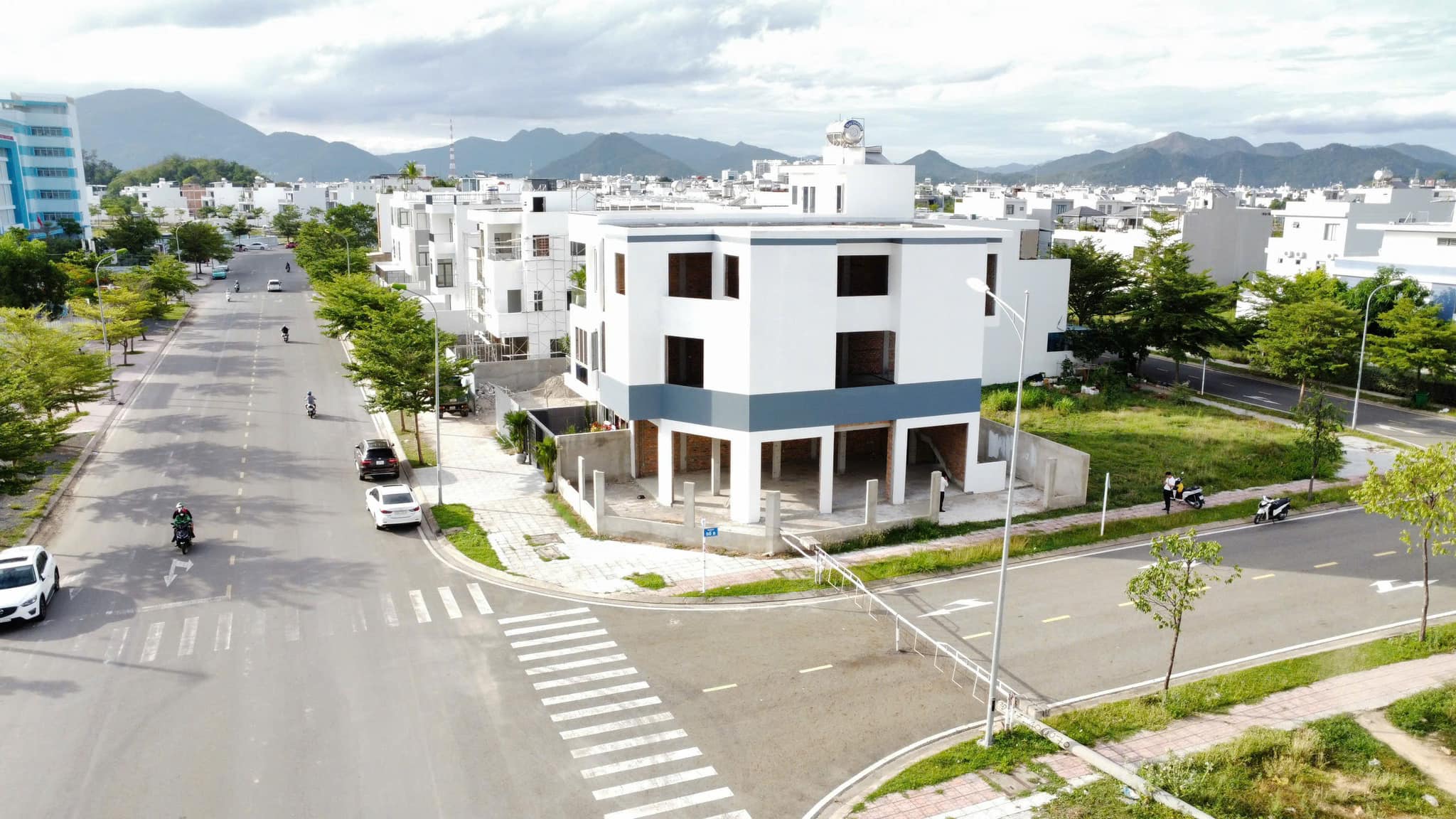 Gia Duy Nhất Mà Có Thể Lời Tiền Tỷ- Giá Đầu Tư bao rẻ nhất thị trường - CĂN GÓC 2 mặt tiền đường 27m KĐT Mỹ Gia gói 2