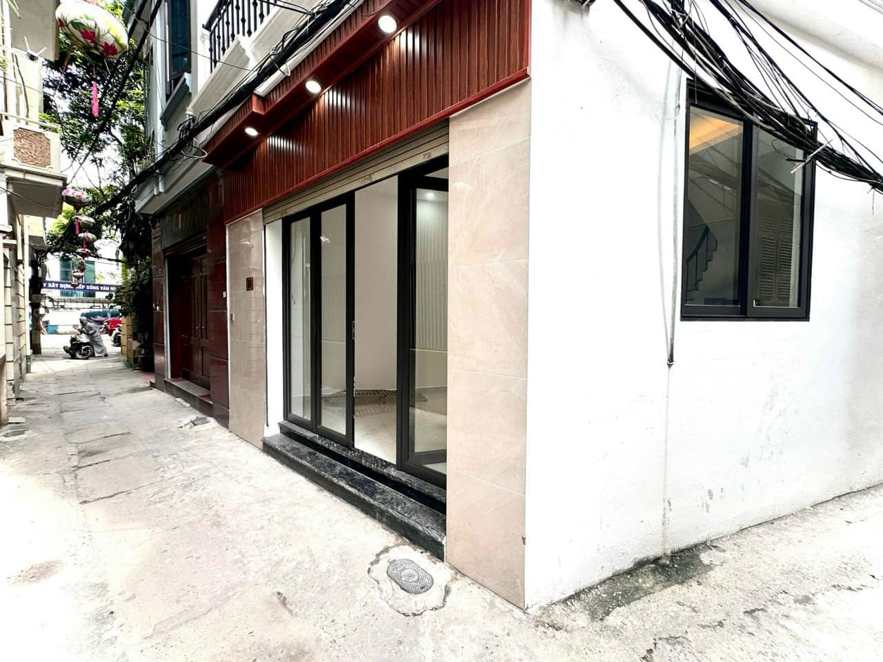 BÁN NHÀ CẦU GIẤY_LÔ GÓC_3 MẶT THOÁNG_10M RA ÔTÔ TRÁNH