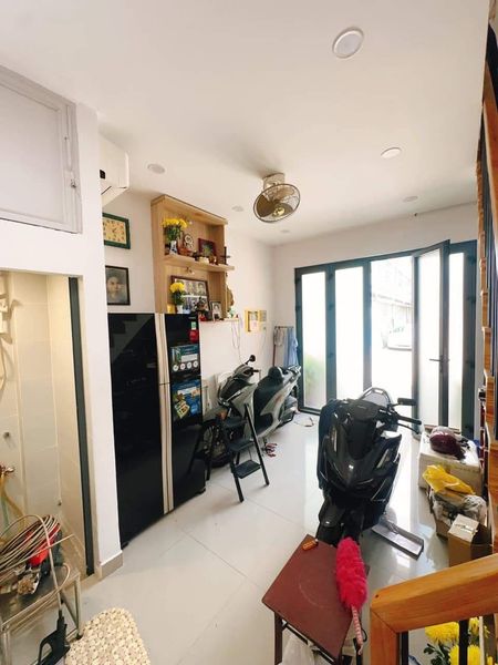 _______ Trần Quang Khải Tân Định Quận 1. _______