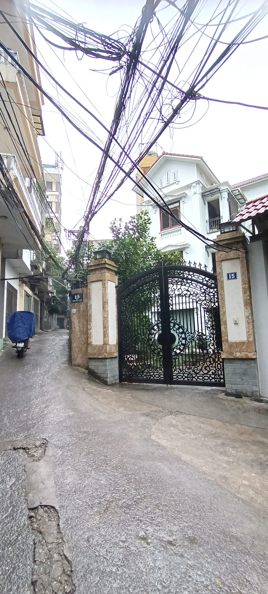 ĐỘI CẤN_ KIM MÃ- TRUNG TÂM BA ĐÌNH-DT 44M2- MT 4.5M-VỊ TRÍ ĐẸP -2 MẶT NGÕ THOÁNG -30M ÔTÔ- TIỆN ÍCH NGẬP TRÀN- Ở SƯỚNG- GIÁ TỐT- LH NGAY 0916871895