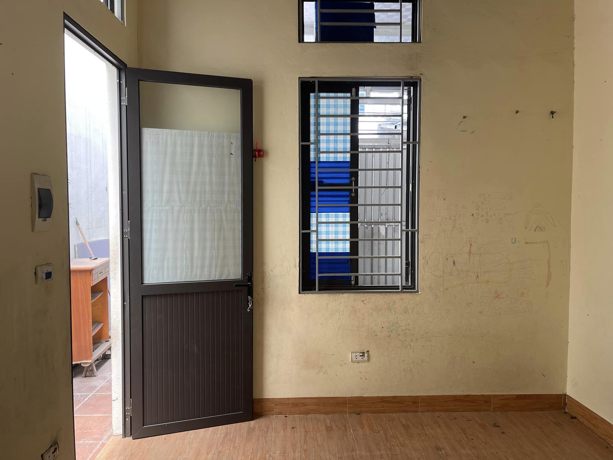 100TR/M2 ÔTÔ VÀO NHÀ-MẶT NGÕ THÔNG-30M ÔTÔ TRÁNH-NHIỀU TIỆN ÍCH-VĨNH HƯNG HOÀNG MAI