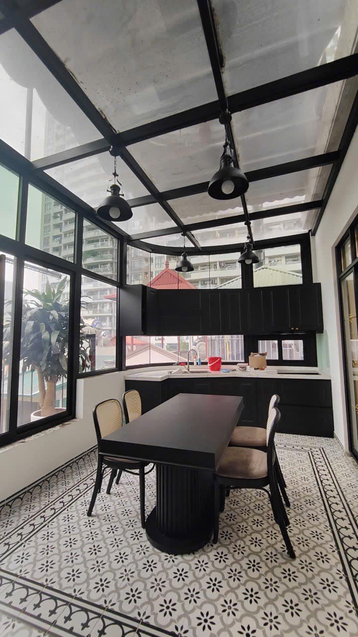 PHÙNG CHÍ KIÊN-CẦU GIẤY 55m2- 5T-MT 6m –THANG MÁY- NHÀ ĐẸP-LÔ GÓC- NỘI THẤT XỊN-GIÁ CHÀO 22.5 TỶ