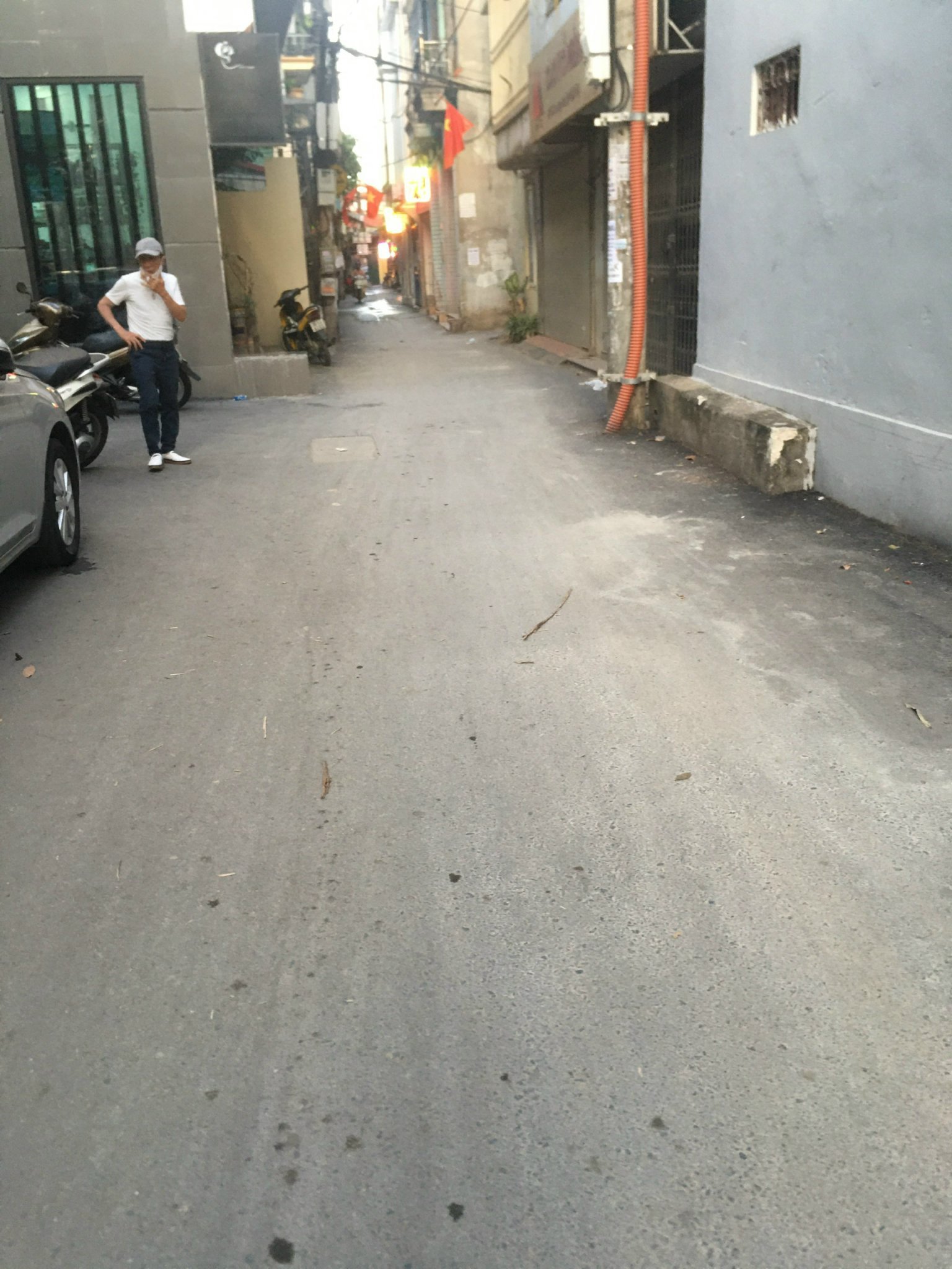 BÁN NHÀ LẠC LONG QUÂN - XUÂN LA, 52M2 - MT 4M - 4 TẦNG, DÂN XÂY CHẮC CHẮN, LÔ GÓC 3 THOÁNG, Ô TÔ SIÊU GẦN, VỊ TRÍ Ở KHỎI BÀN