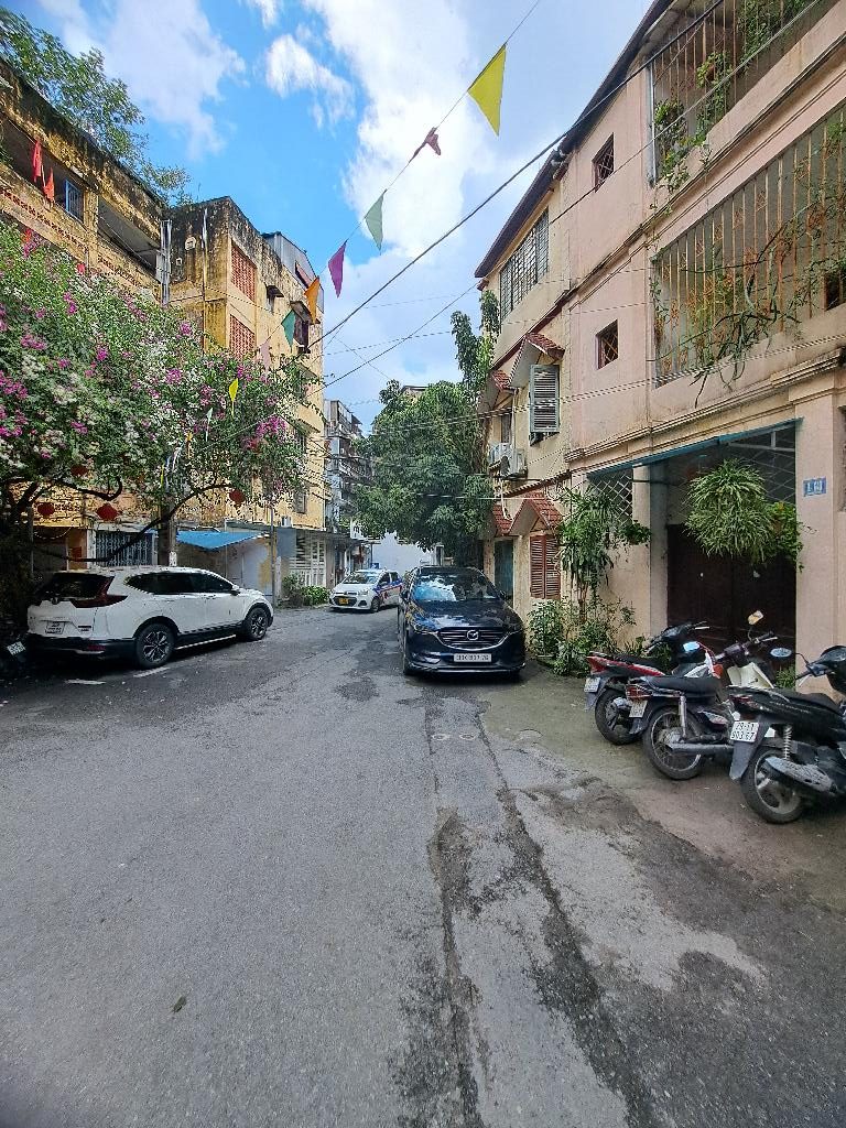 Bán nhà phố Thành Công Láng Hạ Ba Đình gar a ô tô 15 tỷ.