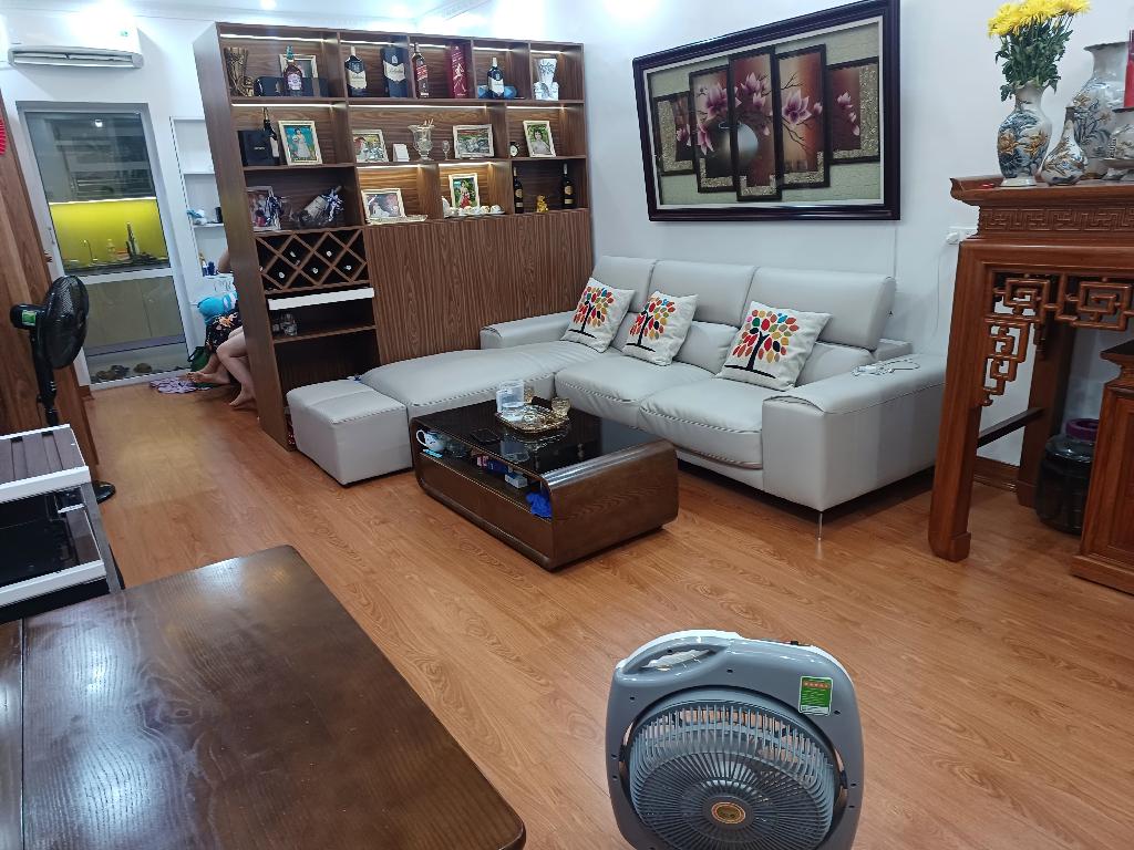 HIẾM KHU VỰC THANH XUÂN - Ô TÔ ĐỖ CHÂN CẦU THANG - GẦN CÁC TRƯỜNG TỪ TIỂU HỌC ĐẾN ĐẠI HỌC - TIỆN ÍCH NGẬP TRÀN. GIÁ MỜI