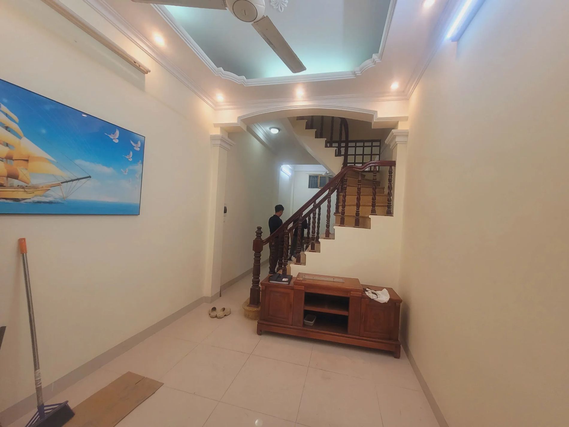 Bán Nhà Bùi Xương Trạch. Thanh Xuân. DT 34m2. MT 3,1m. 5 Tầng. Giá 5,48 Tỷ.