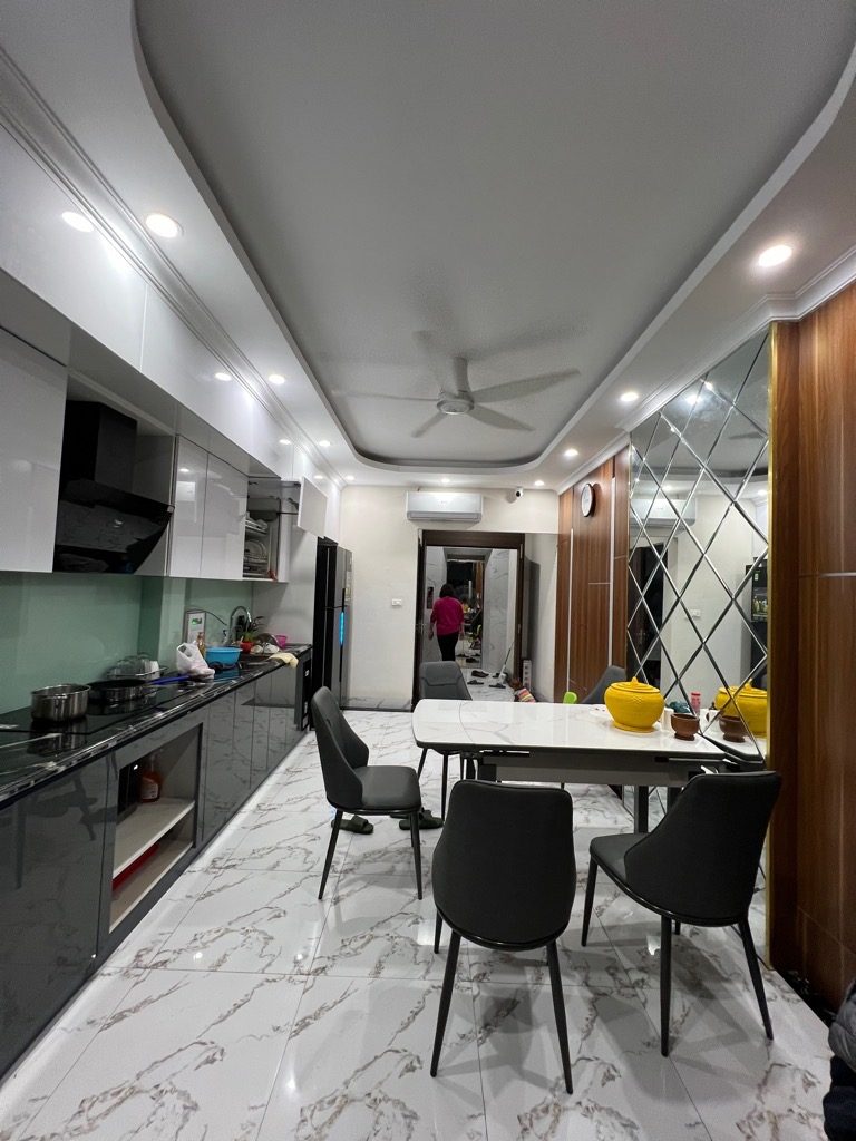 Nhà Kim Giang diện tích 45m2 x 4 tầng, cực đẹp, mới, giá chỉ 5.38 tỷ, ngõ 4m