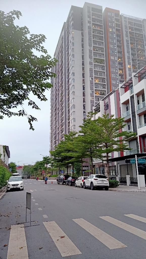 BÁN SHOPHOUSE BÌNH MINH GARDEN 125M2, 5 TẦNG, LÔ GÓC 3 MẶT THOÁNG, NỘI THẤT CAO CẤP