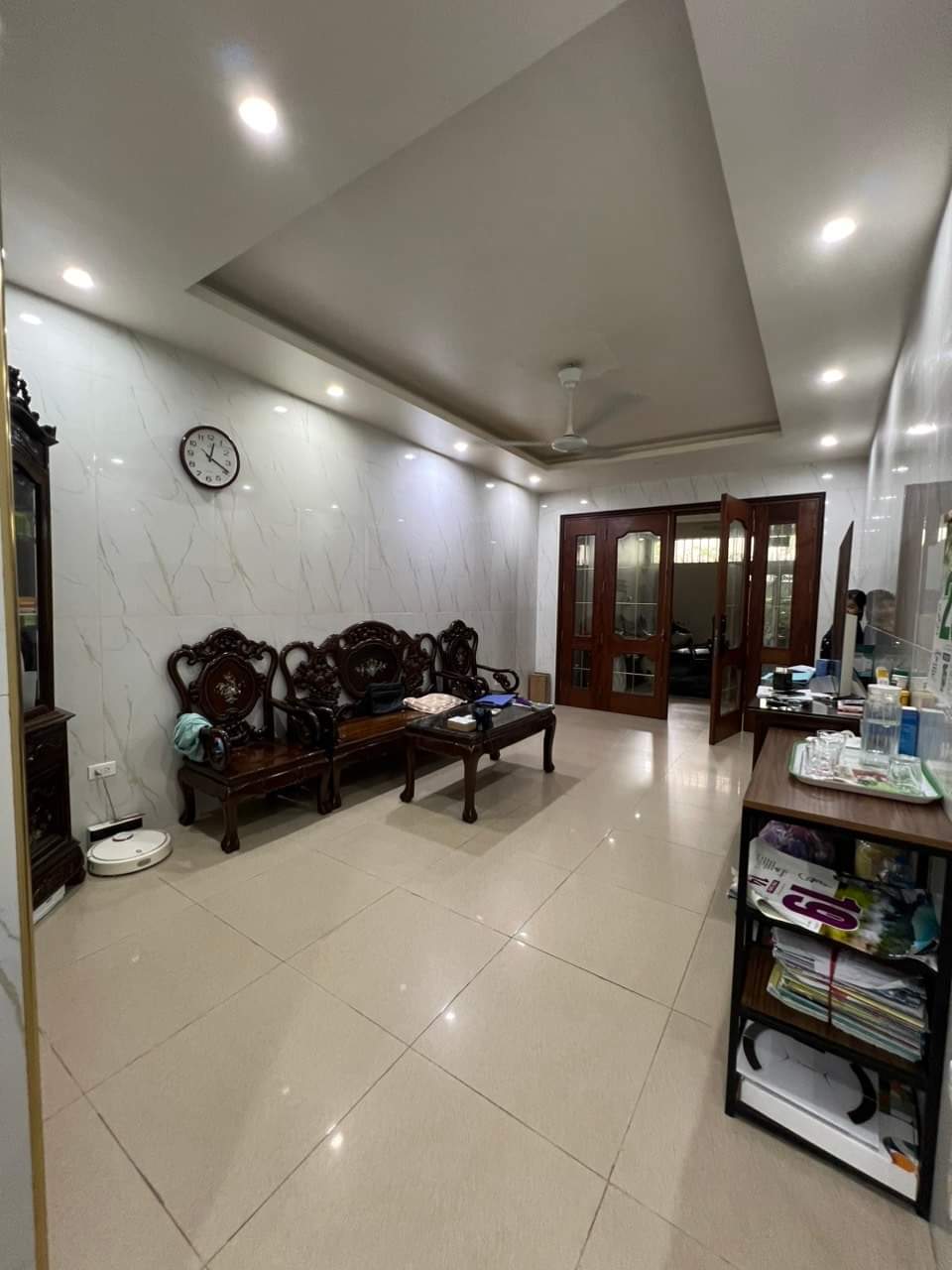 BÁN NHÀ ĐÊ LA THÀNH-QUẬN BA ĐÌNH-DT69M2×4T-MT3.9M-GIÁ 11.5TỶ-PHÂN LÔ-HAI MẶT NGÕ-NGÕ RỘNG