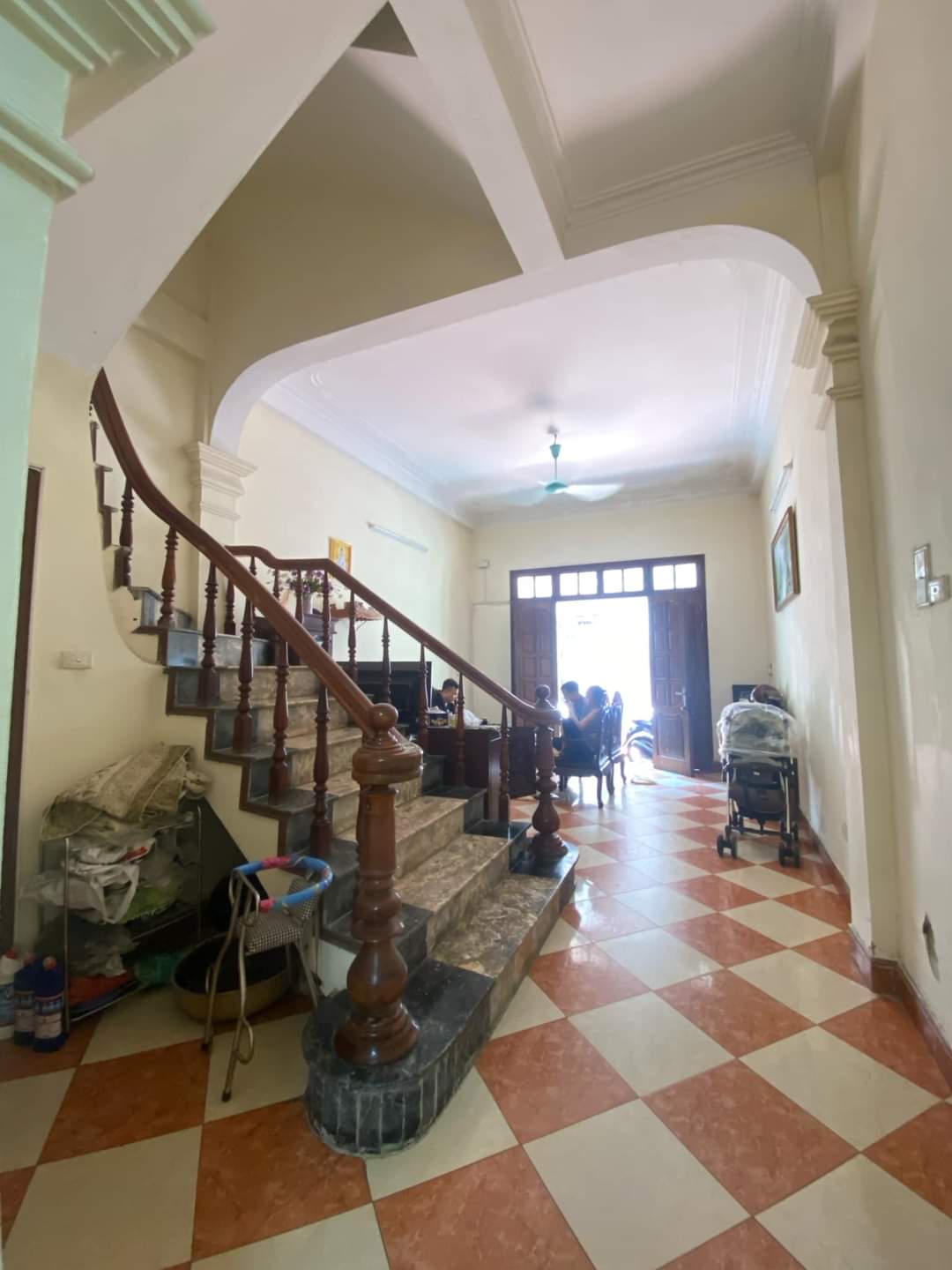 BÁN NHÀ ĐỘI CẤN-QUẬN BA ĐÌNH-DT69M2×4T-MT4.2M-GIÁ 9.5TỶ-HAI THOÁNG TRƯỚC SAU-NGÕ THOÁNG