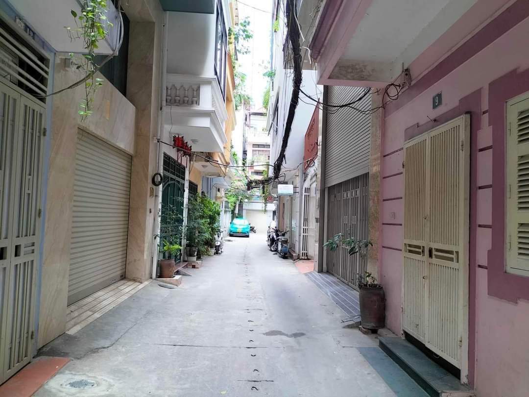 BÁN NHÀ NGỌC KHÁNH-QUẬN BA ĐÌNH-DT91M2×5T-MT4.7M-GIÁ 21TỶ-NGÕ THÔNG-OTO VÀO NHÀ-KINH DOANH