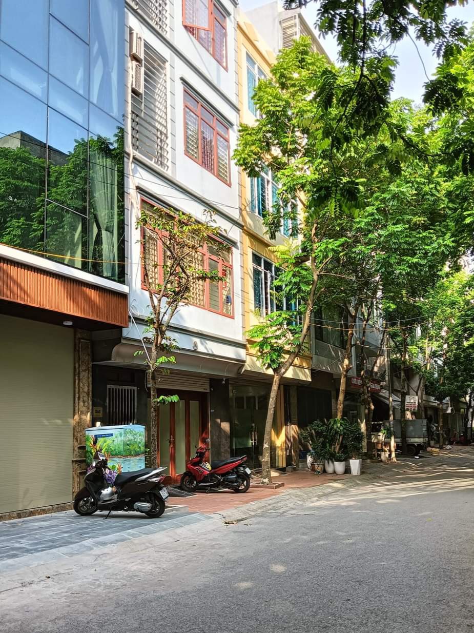 NHÀ QUANG TIẾN TRƯỚC NHÀ ÔTÔ TRÁNH. 54M. 5TẦNG. 8.8 TỶ. ĐANG CẦN BÁN. TỪ LIÊM.