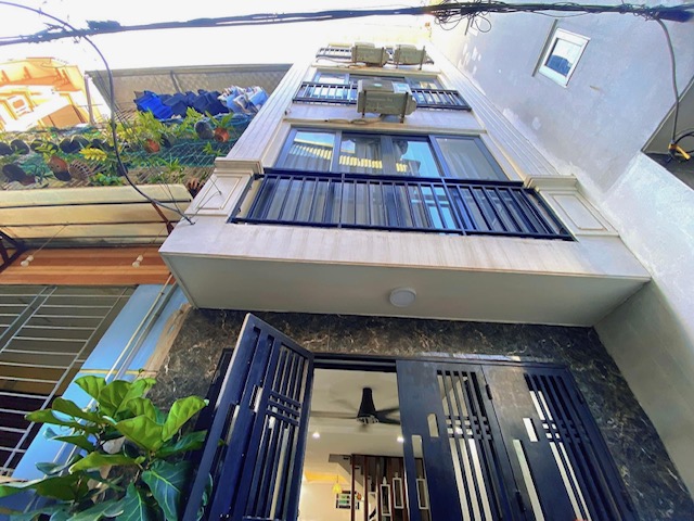 NHÀ ĐẸP,NGÕ 464 ÂU CƠ, TÂY HỒ: 37M X4t,MT 3,5M, GIÁ 6 TỶ