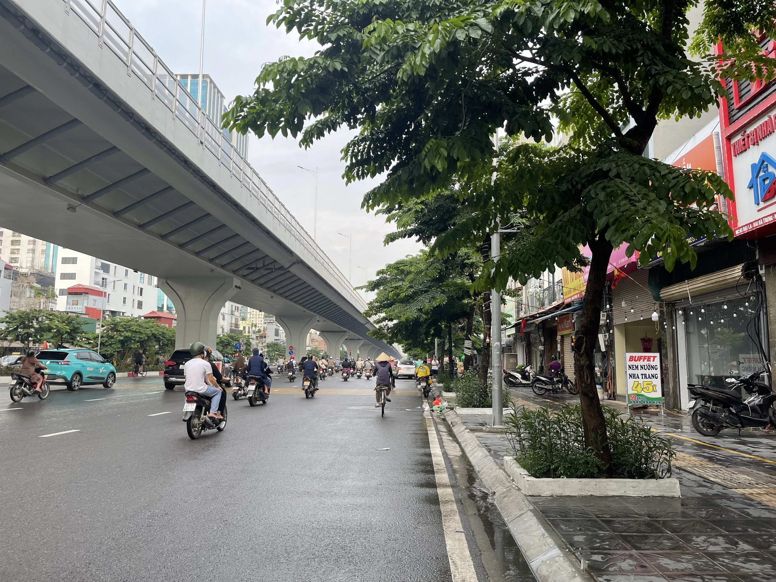 Bán nhà PHỐ ĐẠI LA - Hai Bà Trưng, gần phố, Ô TÔ, 2 thoáng, 99m2, mặt tiền rộng 6m, 18.3 tỷ