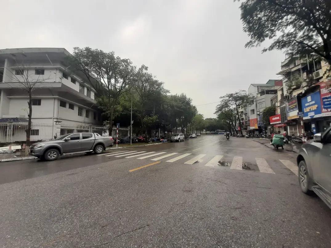 Bán nhà KINH DOANH mặt phố Trần Đại Nghĩa - Hai Bà Trưng, vỉa hè, sầm uất, 352m2, 82 tỷ