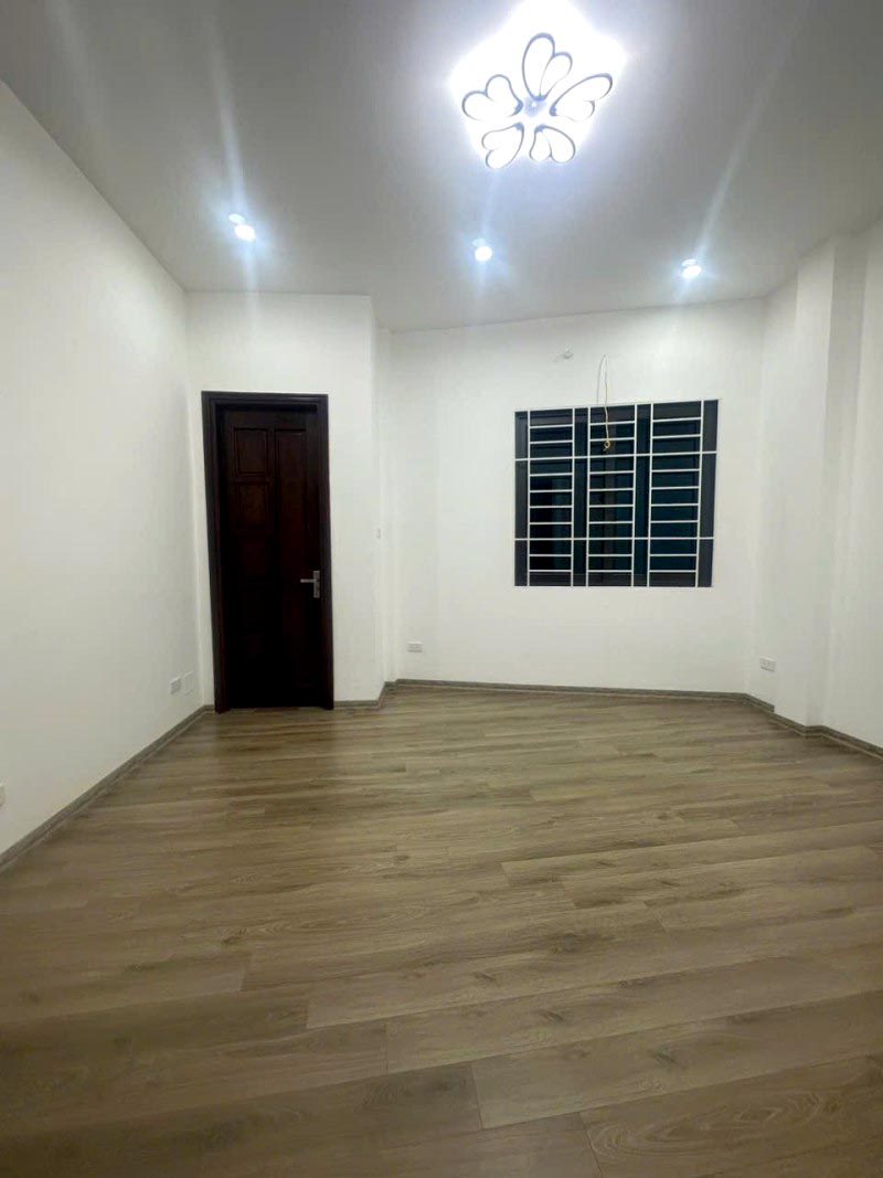 LỆNH CƯ- TRUNG PHỤNG - ĐỐNG ĐA- MT 5,6M- NGÕ THÔNG- GẦN Ô TÔ- NHÀ MỚI ~ 5 TỶ