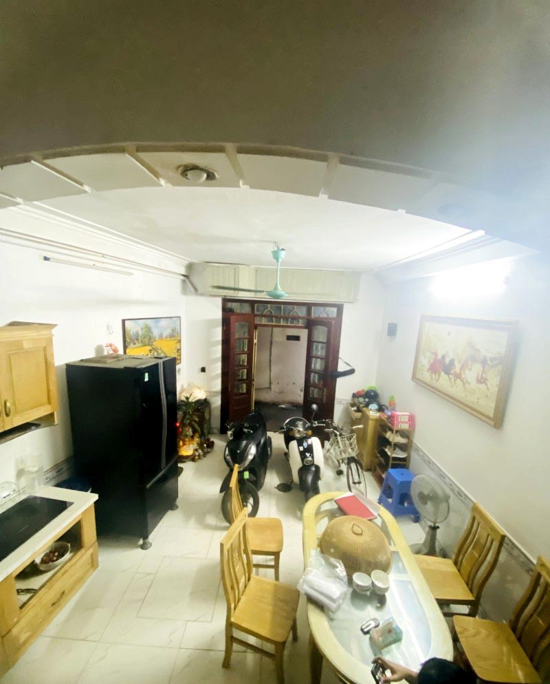 TRẦN QUỐC VƯỢNG - CẦU GIẤY- MT 3,8M-LÔ GÓC- HAI THOÁNG - NỞ HẬU- HƠN 7 TỶ