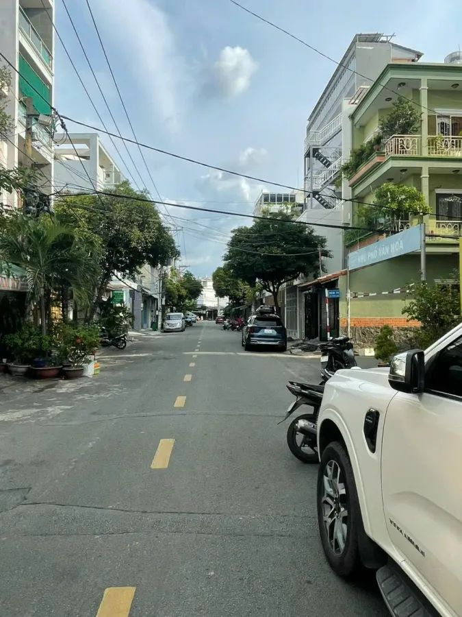 BÁN NHÀ MTKD NGANG 4M