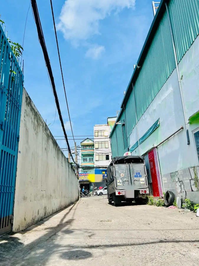 (Q.TÂN PHÚ) CĂN GÓC 3 MẶT TIỀN - <=100M2 - KO LG - HẺM XE TẢI - GẦN MT BÌNH LONG