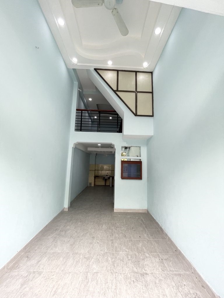 NHÀ 4 TẦNG MT HOÀNG SA, 3,5x10m, 5 PHÒNG NGỦ, CHỈ 20 TRIỆU